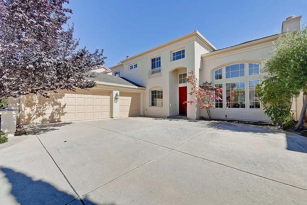 3228 Camarillo Ct photo 1