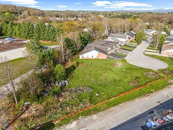 2nd image of 245/255 Justin Ln