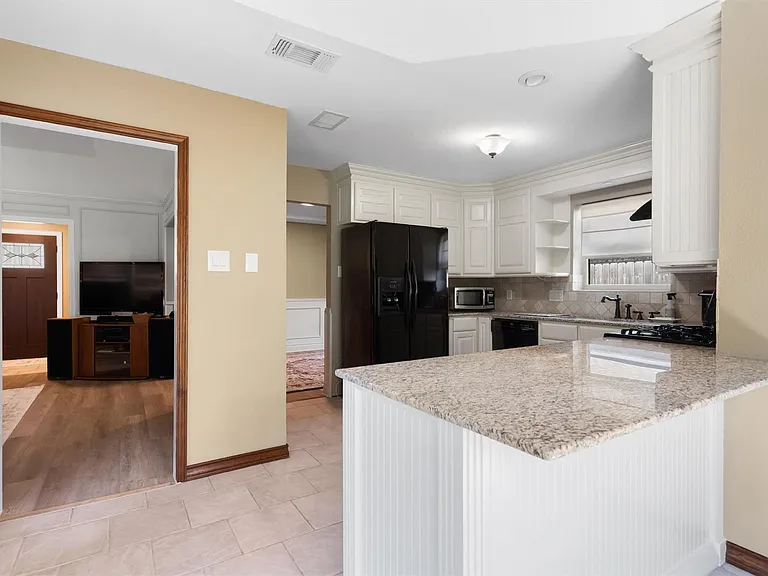 2926 Cripple Creek Trl — Photo 15