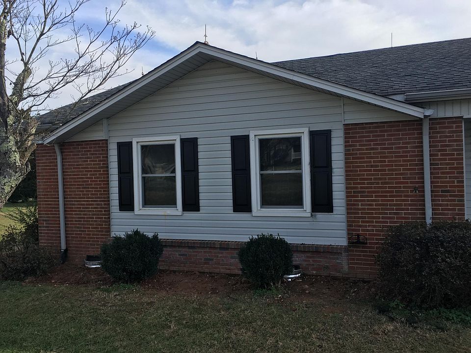 2nd image of 1640 Lenora Cir