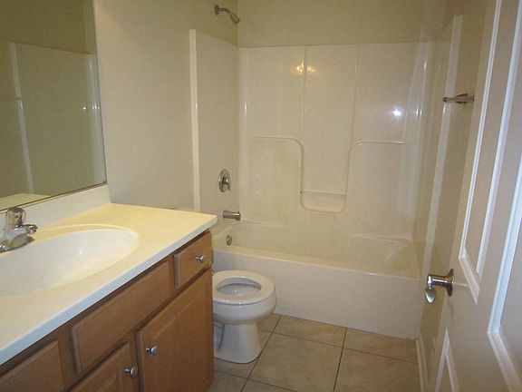 4th image of 821 Anita Ave APT A