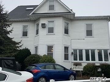 2nd image of 222 Franklin Ave