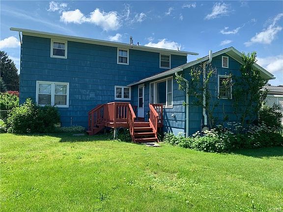 3rd image of 109 Elmtree Ln