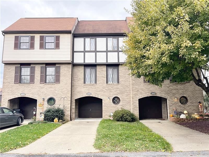 1st image of 102 Maywood Dr