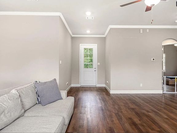 5th image of 26579 Pin Oak Dr
