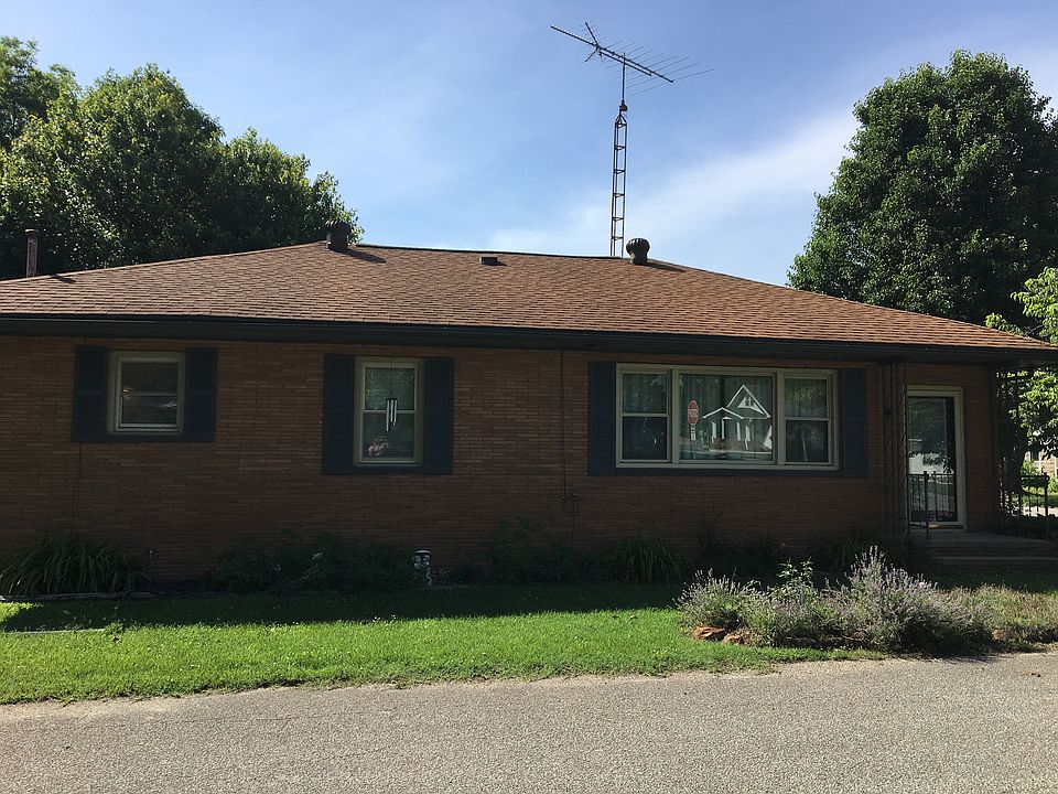1st image of 502 E McCoy St