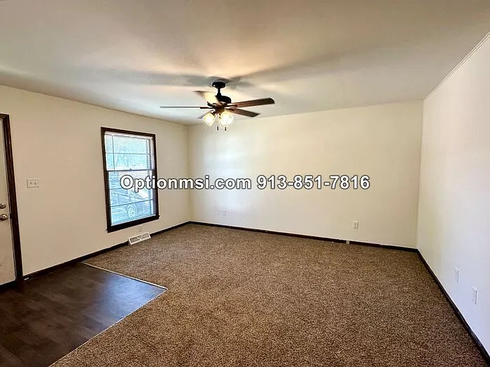 2 bed, 1.0 bath, $1,095 — Photo 4