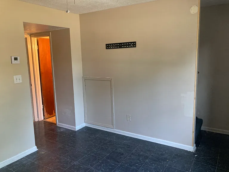 2131 W Gordon Ave #B — Photo 15
