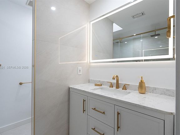 4th image of 10116 SW 144th Pl