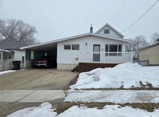 223 Mergens St, Weyburn, SK S4H1R4