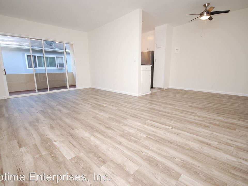 1st image of 1148 N Formosa Ave APT 07