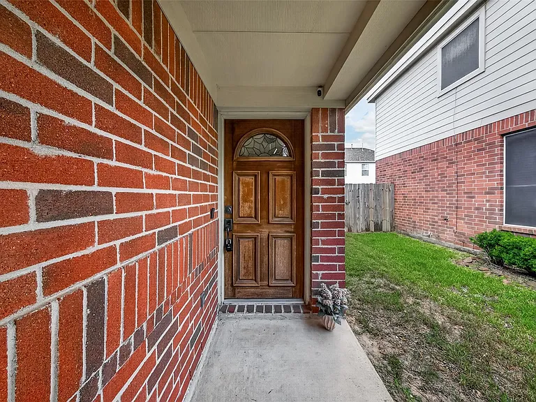 12135 English Brook Cir — Photo 4