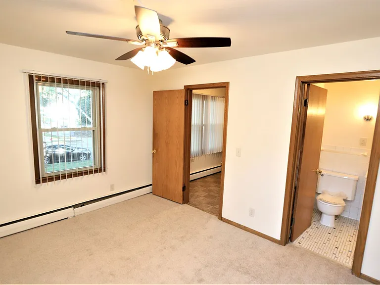 6630 Queen Ave S — Photo 12