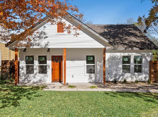 913 E Leuda St, Fort Worth, TX 76104