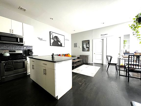 2nd image of 1296 Putnam Ave #3