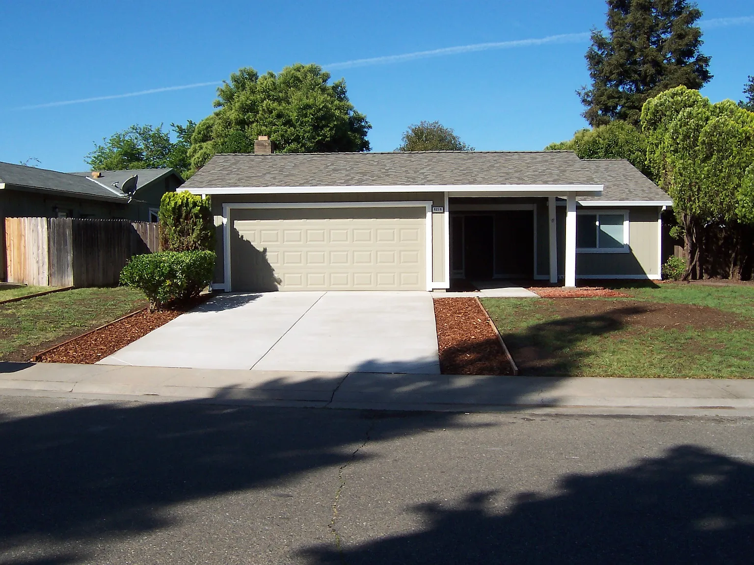 8216 Summerplace Dr photo 1