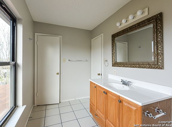 4th image of 7839 Encanto Vista Dr