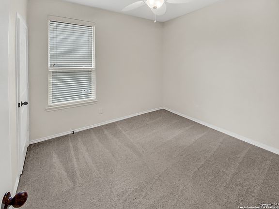 5th image of 4430 OAK ROSET