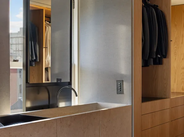 54 Bond Street image 19 of 30