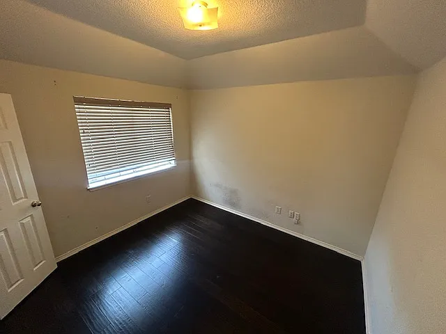 7215 Park Hill Trl — Photo 16
