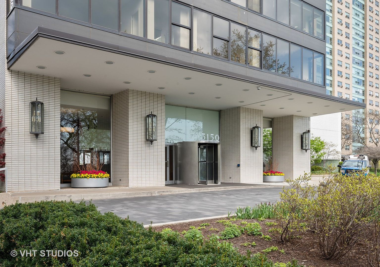 3150 N Lake Shore Dr APT 13E, Chicago, IL 60657 MLS 11770001 Zillow