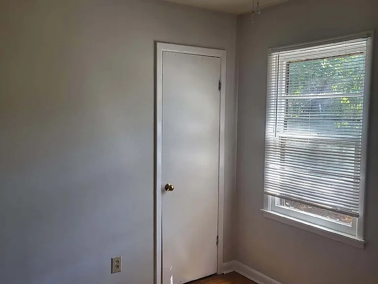 3813 Wyatt St — Photo 3