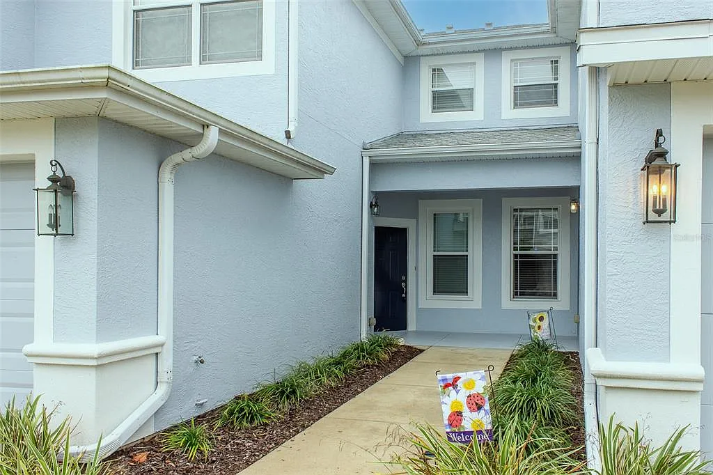 2 bed, 2.0 bath, 1490 sqft, $1,650 — Photo 3