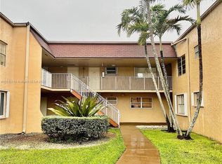 9970 SW 88th St #1118, Miami, FL 33176