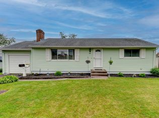 546 Fenn Rd, Newington, CT 06111