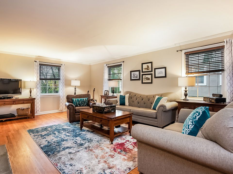 1st image of 67 Holland Pl