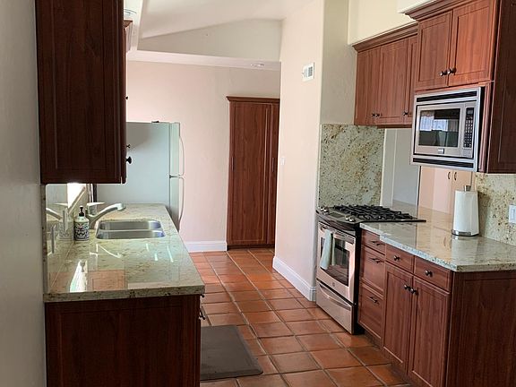 4th image of 5449 Hewlett Dr