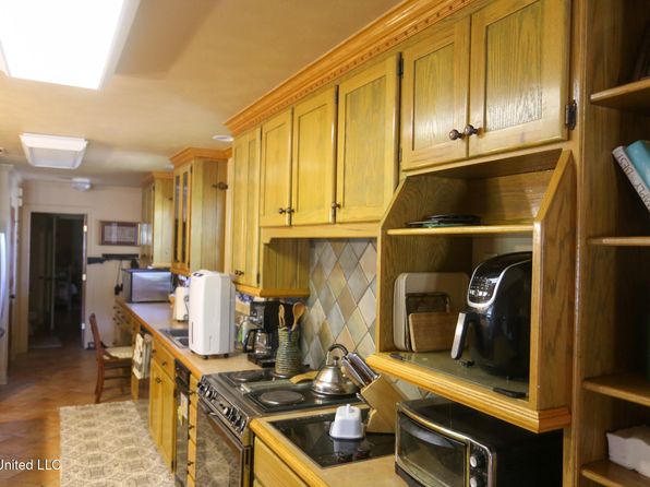2088 Swamp Ln, Hazlehurst, MS 39083