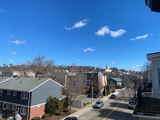3 bed, 1200 sqft, $2,975 — Photo 4