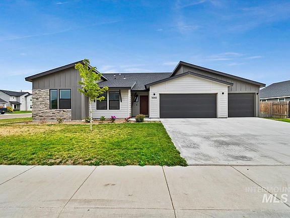 2nd image of 1640 Accipiter Pl