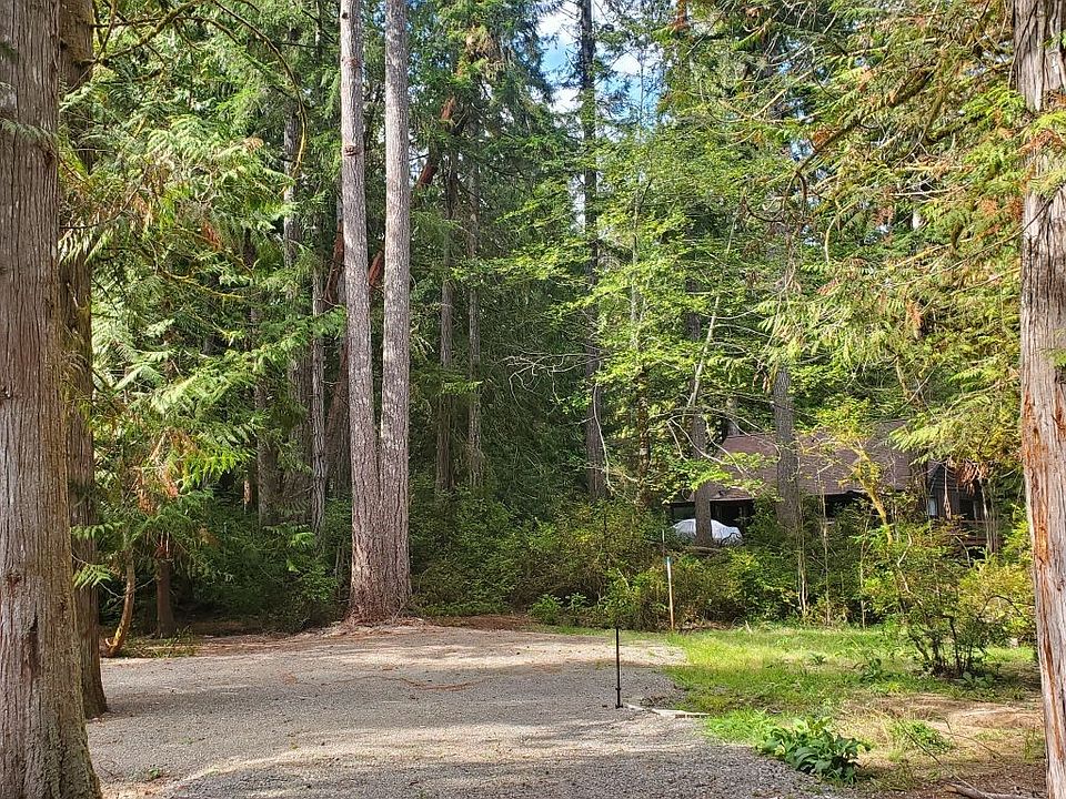 1st image of 654 E Pitcairn Place