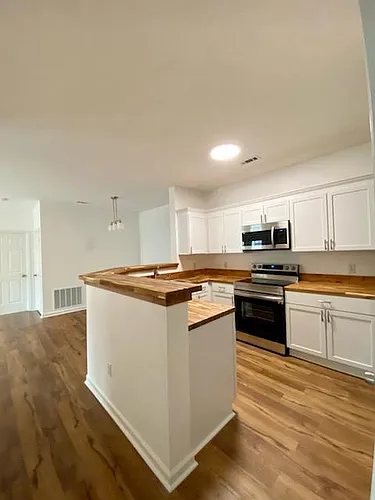 100 Kensington Blvd Photo 1