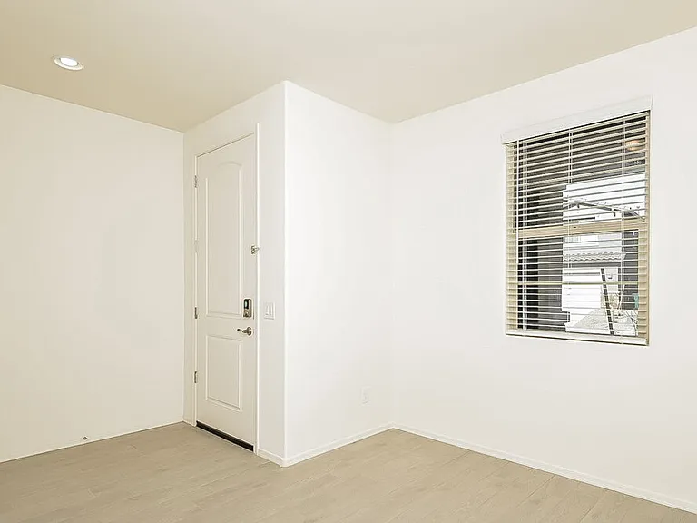 10685 W Harrigan Dr — Photo 7