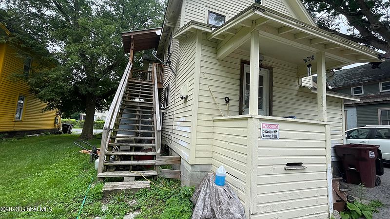 4th image of 246 Bleeker Street
