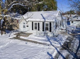 28436 Krauter St, Garden City, MI 48135