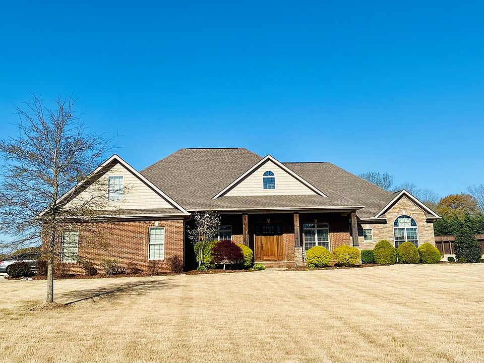 1st image of 170 Gallatin Way