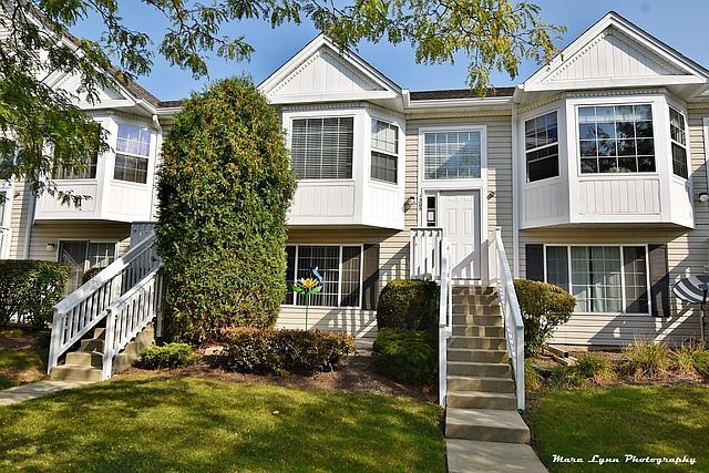 1st image of 1205 Fox Hill Ln #3