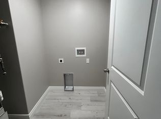 861 SE Hackberry Dr, Topeka, KS 66607