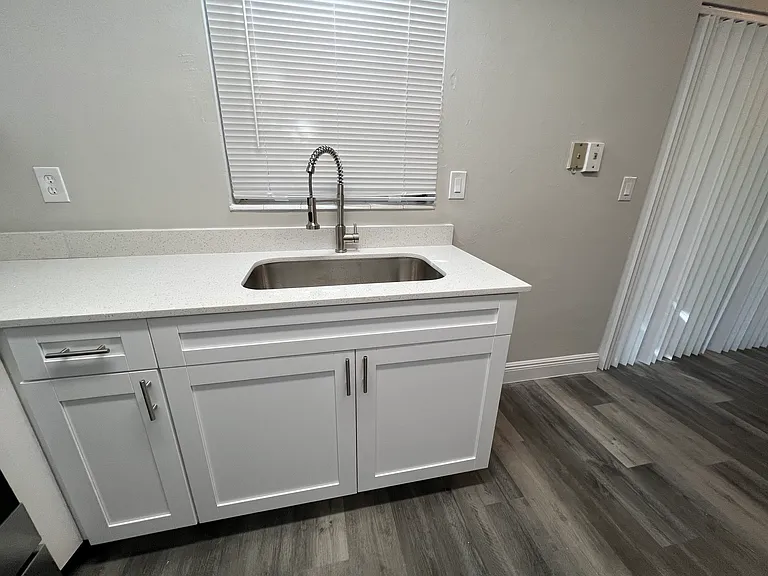 5841 NE 18th Ave #3 — Photo 10
