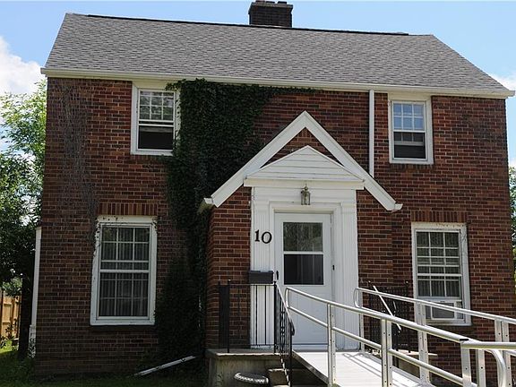 3rd image of 10 Mona Dr