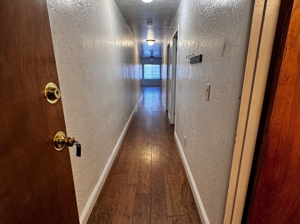 5724 Dunsmuir Ave APT C