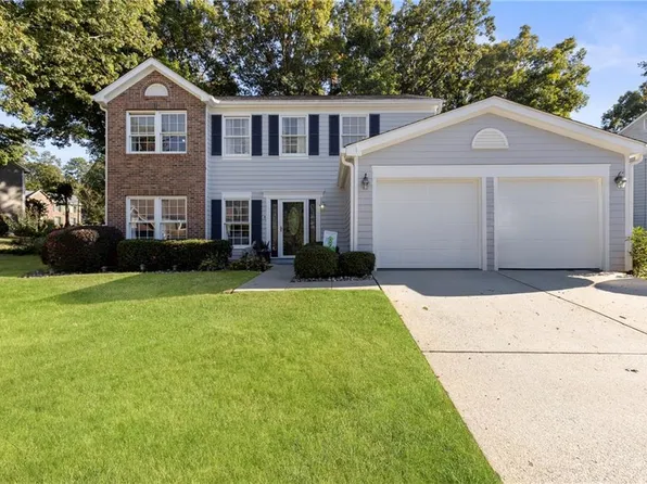 1774 Wedgewood Dr, Stone Mountain, GA 30088