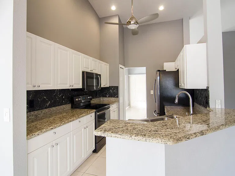 5205 Birmingham Dr #202 — Photo 18