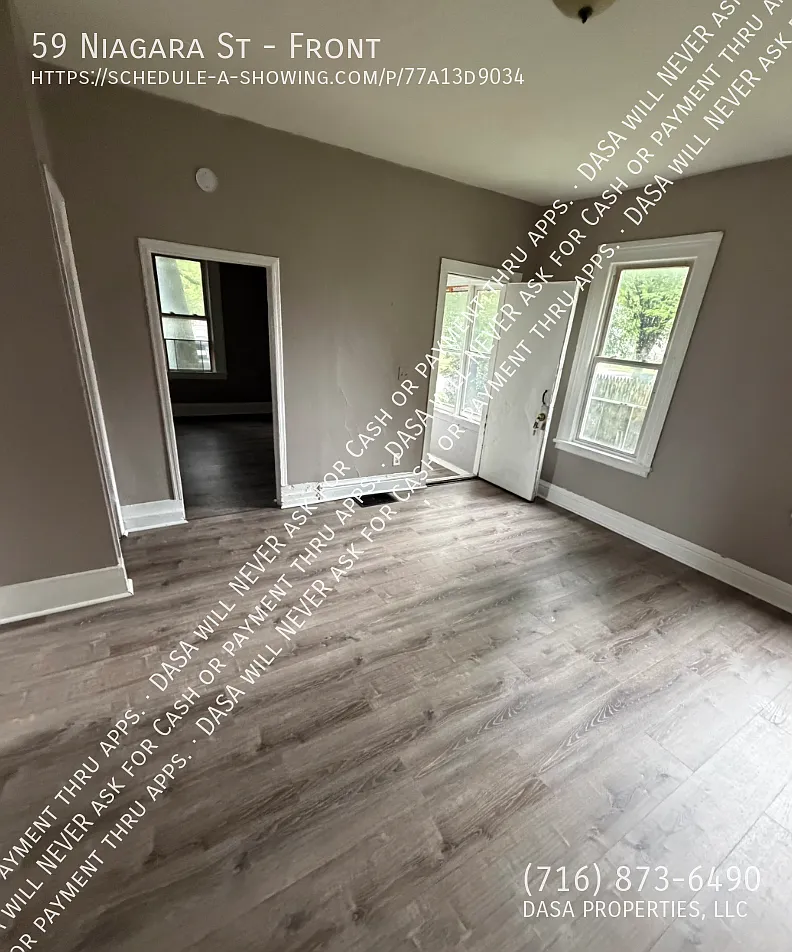59 Niagara Front - 2 Bed / 1 Bath — Photo 2