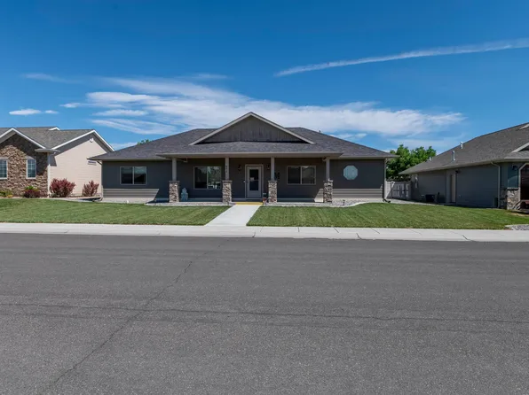 655 Avenue C, Powell, WY 82435