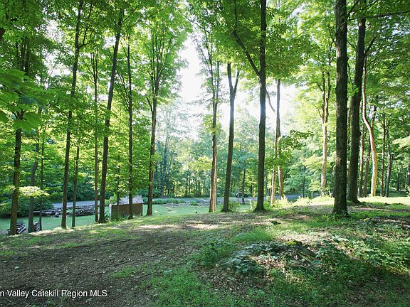5th image of 0 Pond Road